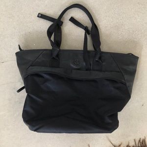 lululemon tote